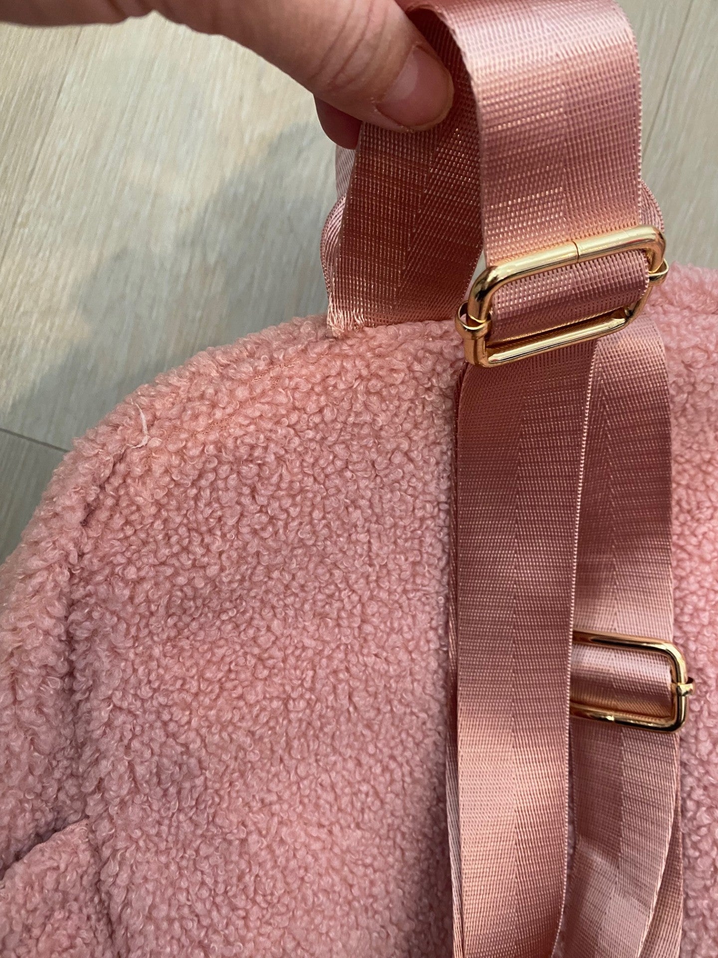 Pink backpack ** SLIGHT TEAR IN STRAP**